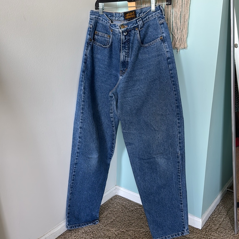 Eddie Bauer Outdoor Outfitter The Original 90s style blue jeans - Picture 2 of 5